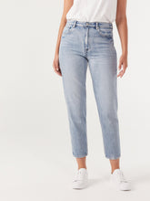 Load image into Gallery viewer, Straight Leg Jeans
