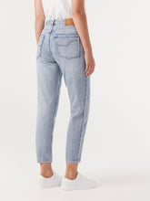 Load image into Gallery viewer, Straight Leg Jeans
