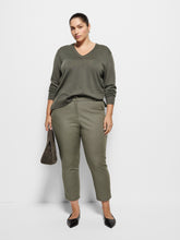 Load image into Gallery viewer, The Refined Stretch Cotton Trouser
