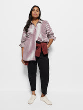 Load image into Gallery viewer, The High Rise Crop Girlfriend Jean
