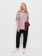 Load image into Gallery viewer, The High Rise Crop Girlfriend Jean
