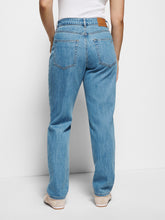 Load image into Gallery viewer, The High Rise Crop Girlfriend Jean
