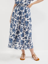 Load image into Gallery viewer, The Seam Detail Print Skirt
