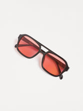 Load image into Gallery viewer, The Runway Sunglasses
