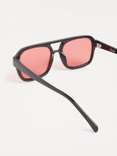 Load image into Gallery viewer, The Runway Sunglasses
