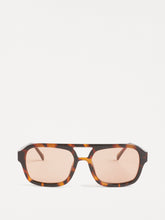 Load image into Gallery viewer, The Runway Sunglasses

