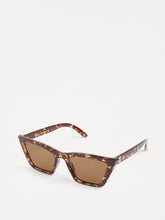 Load image into Gallery viewer, The Lizette Sunglasses
