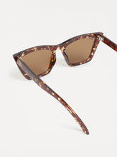 Load image into Gallery viewer, The Lizette Sunglasses
