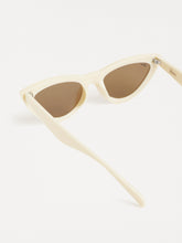 Load image into Gallery viewer, The Kiss Kiss Sunglasses
