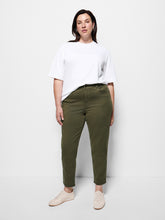 Load image into Gallery viewer, The Soft Stretch Casual Pant
