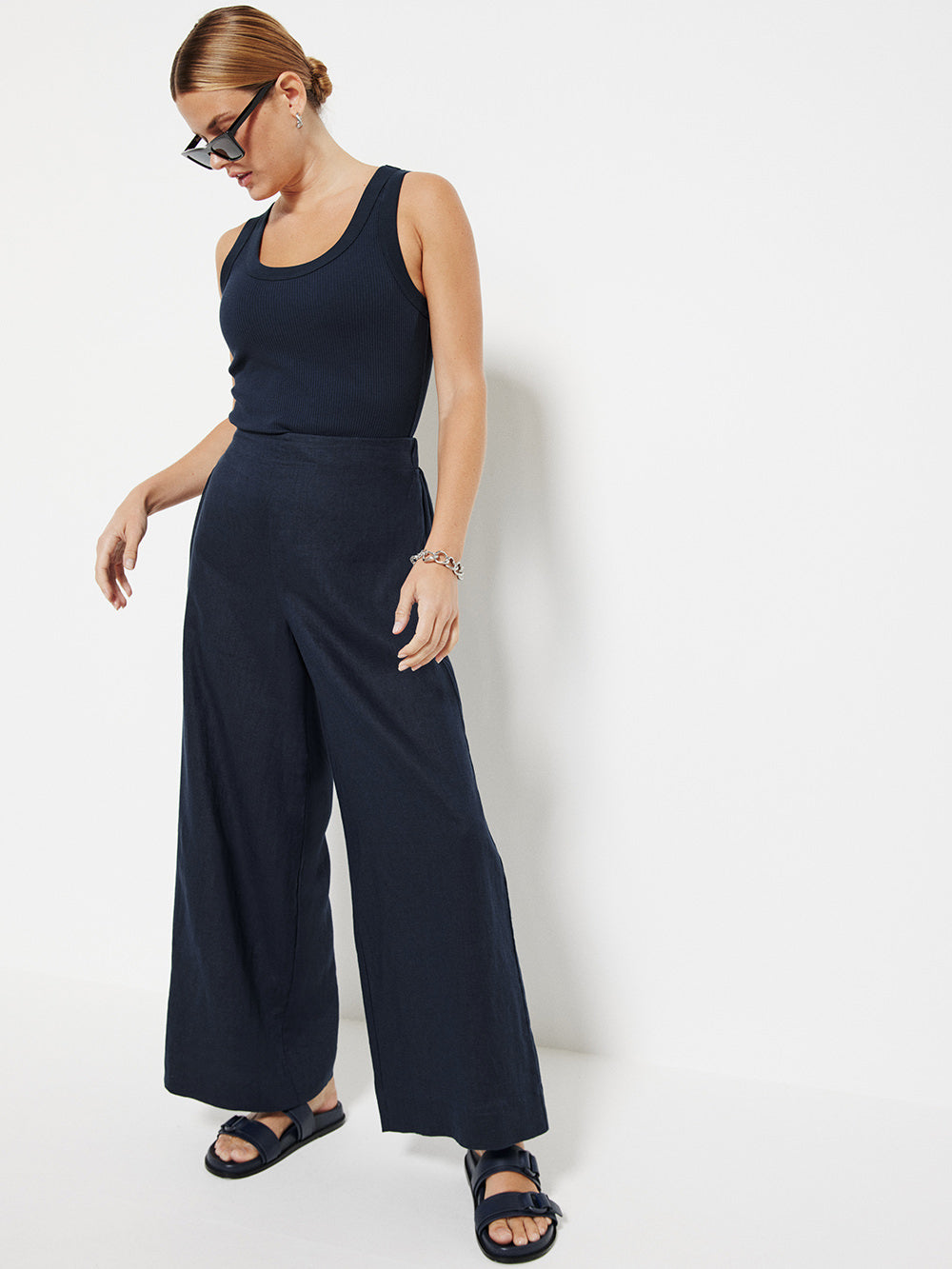 The Flat Front Linen Pant