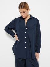 Load image into Gallery viewer, The Cotton Curved Hem Shirt
