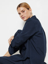 Load image into Gallery viewer, The Cotton Curved Hem Shirt
