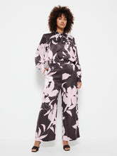 Load image into Gallery viewer, Floral Print Pant
