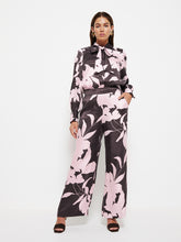 Load image into Gallery viewer, Floral Print Pant
