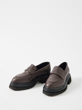 Load image into Gallery viewer, The Becca Leather Loafer
