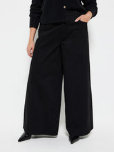 Load image into Gallery viewer, Elasticated Wide Leg Jean
