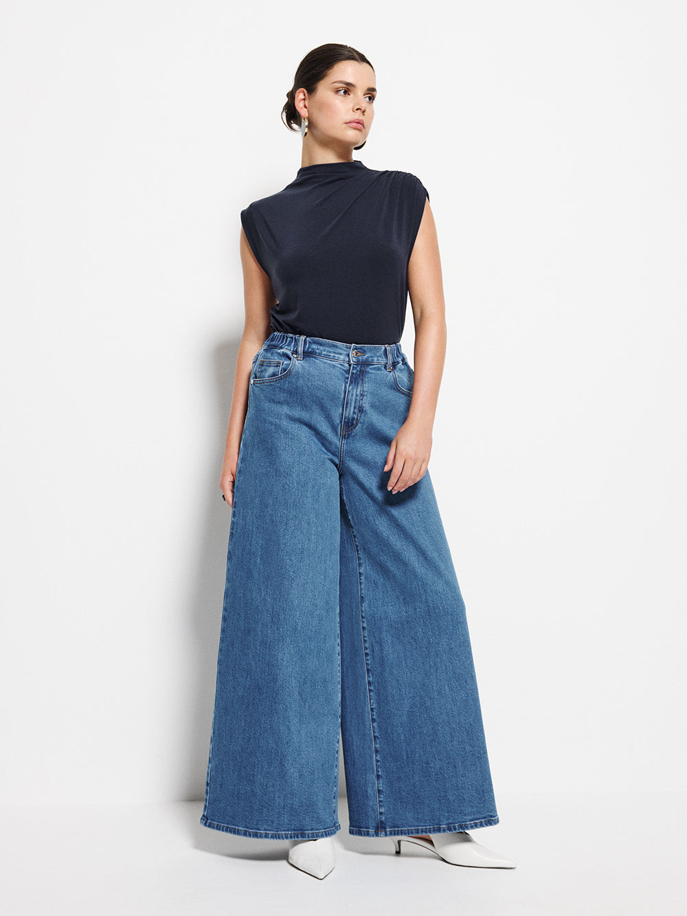 Elasticated Wide Leg Jean