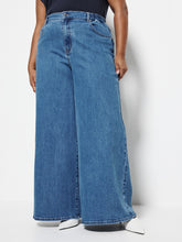 Load image into Gallery viewer, Elasticated Wide Leg Jean
