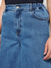 Load image into Gallery viewer, Elasticated Wide Leg Jean
