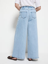 Load image into Gallery viewer, Elasticated Wide Leg Jean
