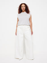 Load image into Gallery viewer, Elasticated Wide Leg Jean
