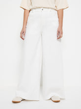 Load image into Gallery viewer, Elasticated Wide Leg Jean
