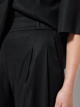 Load image into Gallery viewer, Pull On Pleat Front Pant
