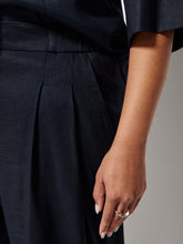 Load image into Gallery viewer, Pull On Pleat Front Pant
