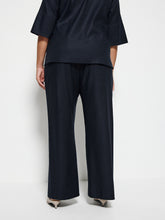 Load image into Gallery viewer, Pull On Pleat Front Pant
