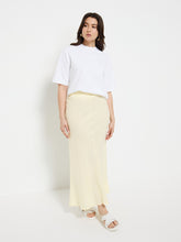 Load image into Gallery viewer, Flat Front Linen Skirt
