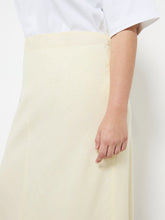 Load image into Gallery viewer, Flat Front Linen Skirt
