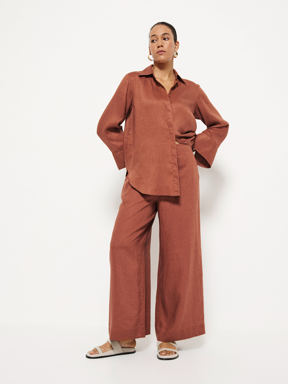 Flat Front Linen Pant