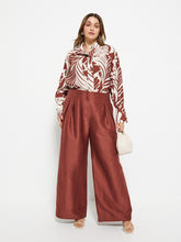 Load image into Gallery viewer, Pleat Front Pant
