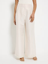 Load image into Gallery viewer, Pleat Front Pant
