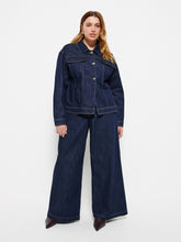 Load image into Gallery viewer, Side Pocket Jean
