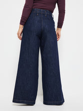 Load image into Gallery viewer, Side Pocket Jean
