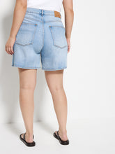 Load image into Gallery viewer, Denim Short
