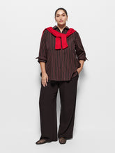 Load image into Gallery viewer, Good Earth Cotton Demi Shirt

