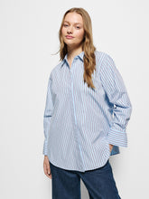 Load image into Gallery viewer, Good Earth Cotton Demi Shirt
