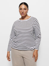 Load image into Gallery viewer, Sarah Long Sleeve Tee
