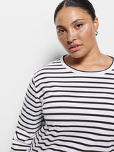 Load image into Gallery viewer, Sarah Long Sleeve Tee
