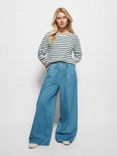 Load image into Gallery viewer, Sarah Long Sleeve Tee
