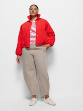 Load image into Gallery viewer, Sarah Long Sleeve Tee
