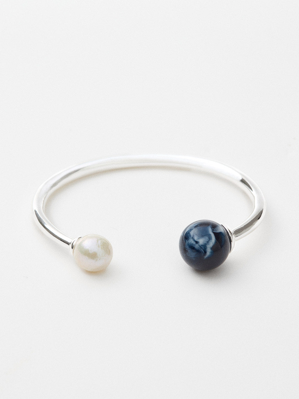 Luna Cuff