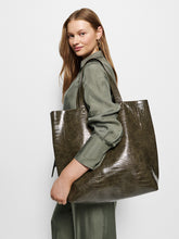 Load image into Gallery viewer, Stella Tote
