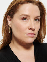 Load image into Gallery viewer, Gigi Pearl Earrings
