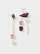 Load image into Gallery viewer, Emmy Asymmetric Earring
