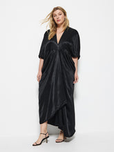Load image into Gallery viewer, Julia Dress
