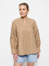 Load image into Gallery viewer, Brienna Shirt
